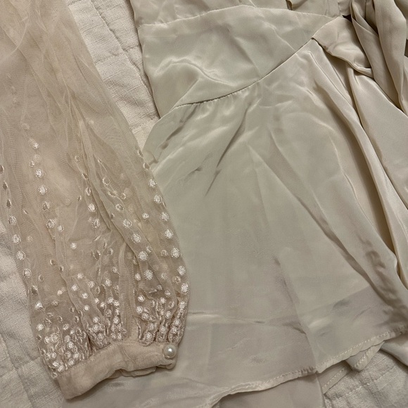 Alanna bridal robe - Picture 7 of 7